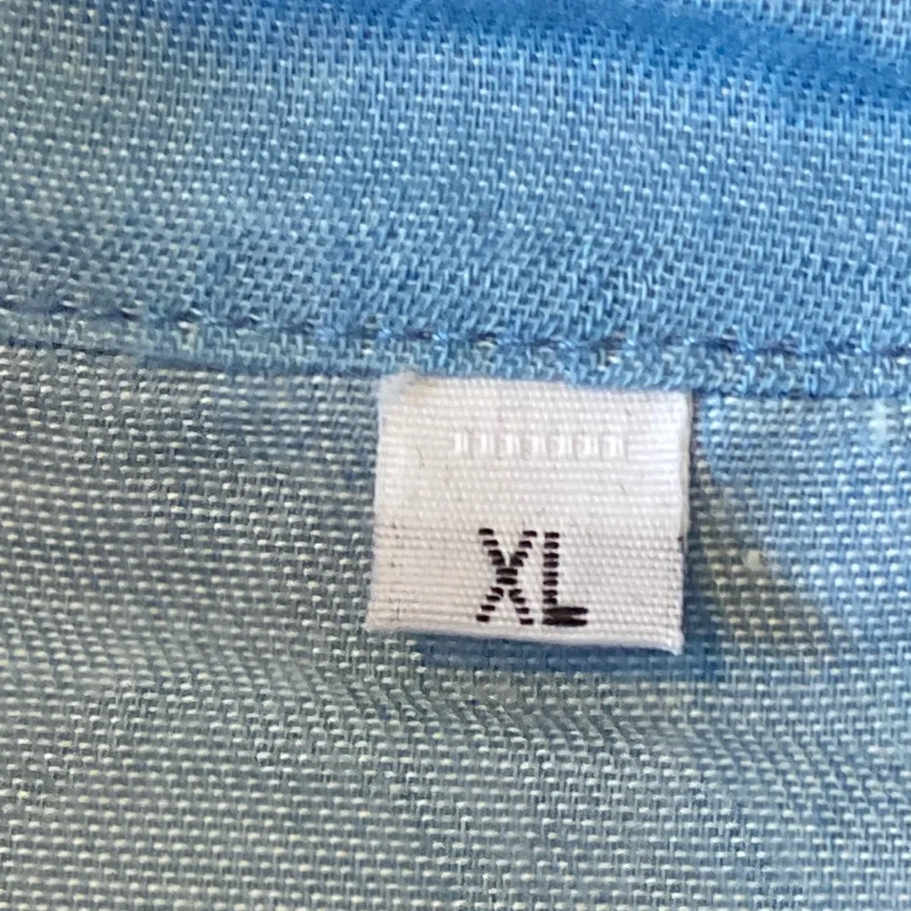 Button Down Ruffles - Picture 5 of 5